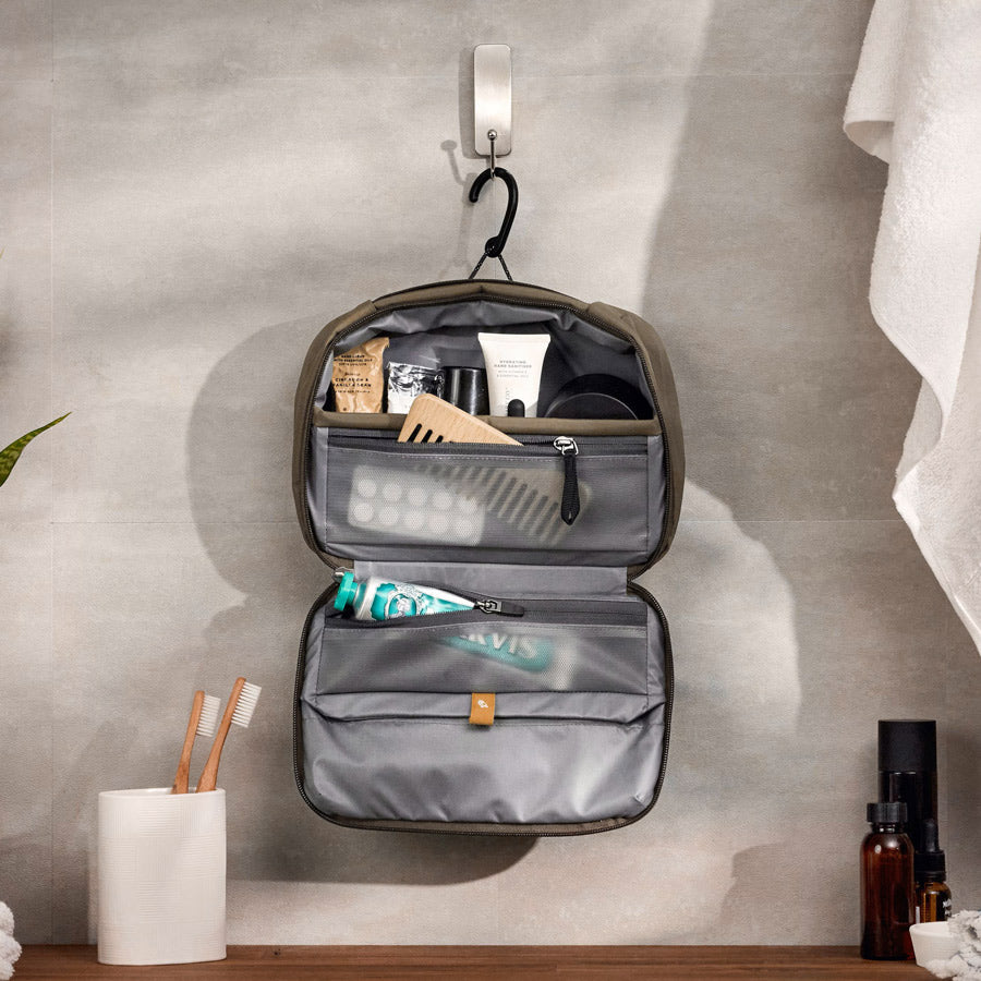 Hanging Toiletry Kit - Seakelp Green
