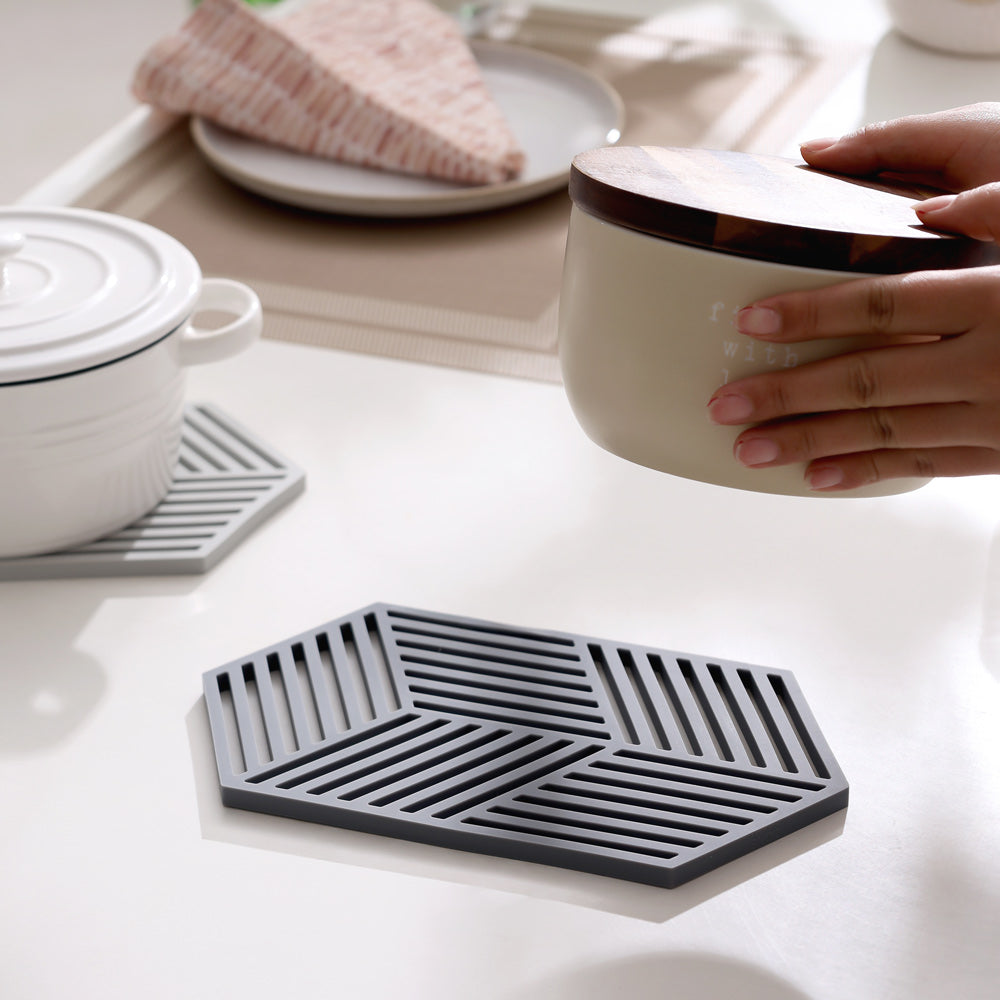 Hexagon Trivet Large - Cool Grey