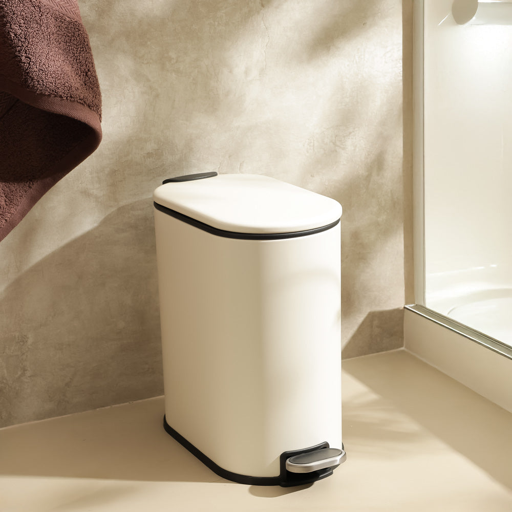 Hugo Slim Pedal Bin 5L - White