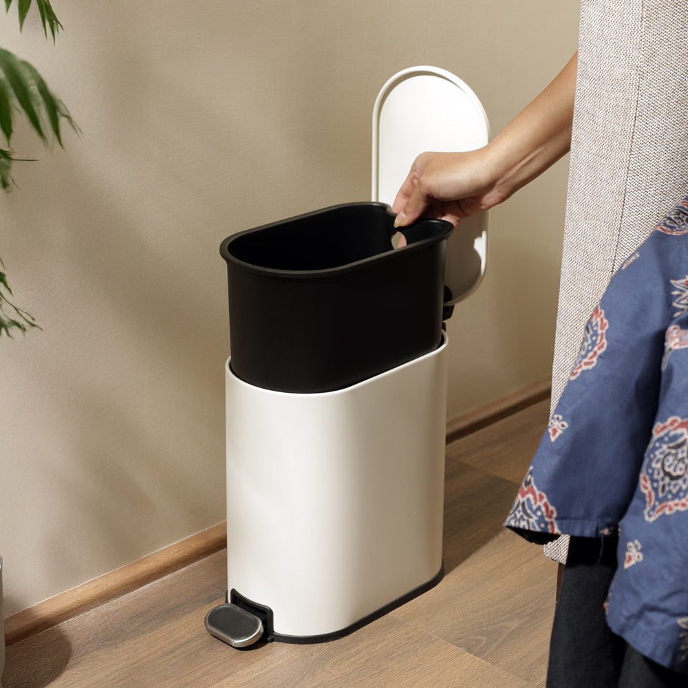 Hugo Slim Pedal Bin 5L - White