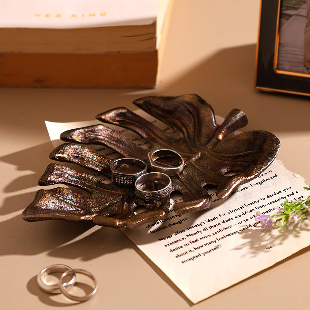 Monstera Trinket Dish - Antique Gold