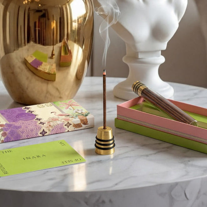 Incense Sticks with Holder - Cedarwood & Musk