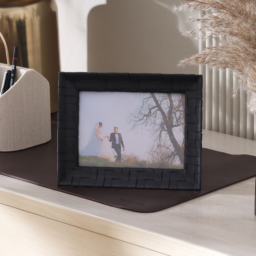 Links Photo Frame Large - Matte Black