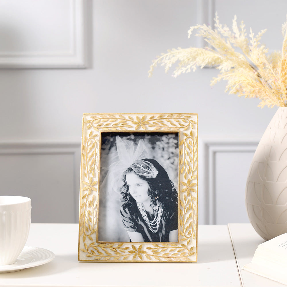 Laurel Photo Frame Large - Gold White