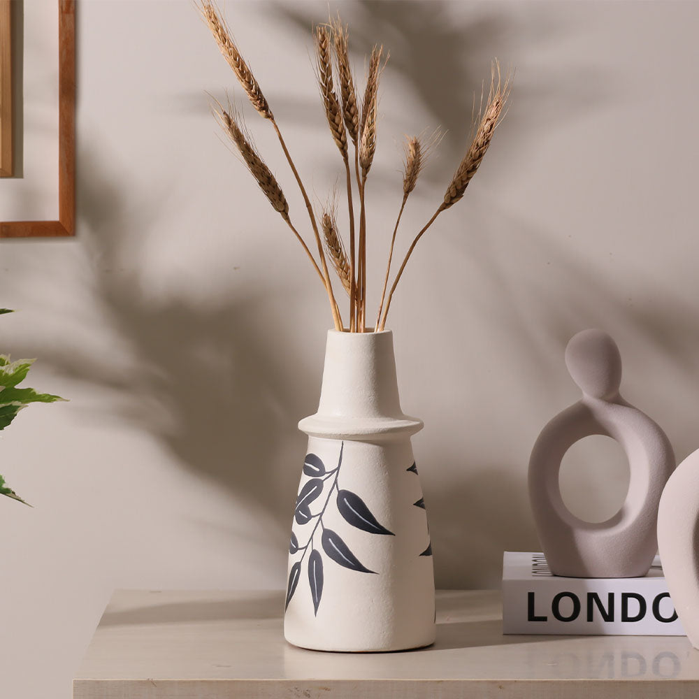 Leaf Terracotta Vase Medium - Ivory Black