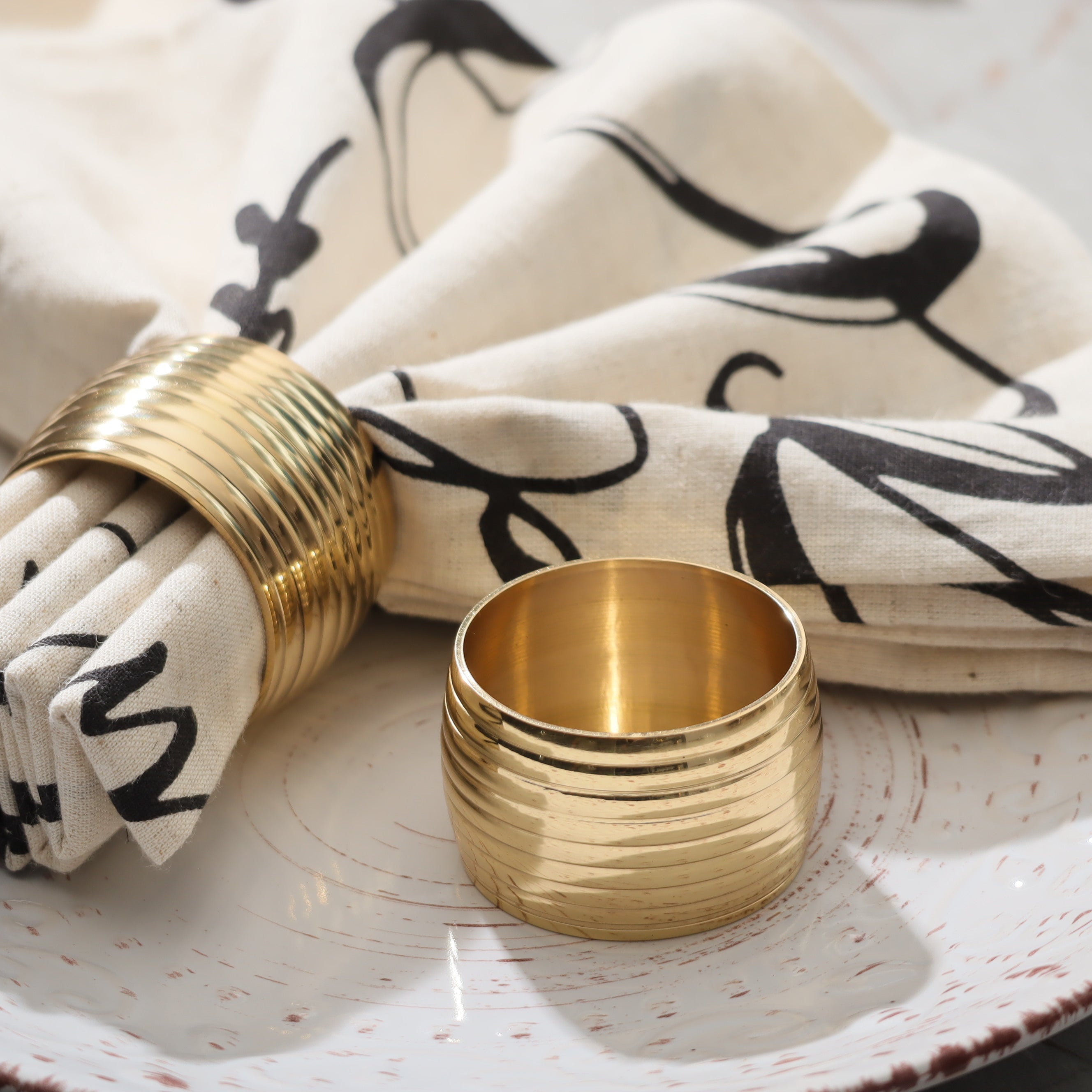 Lines Brass  Napkin Rings, Set of 6 - Gold