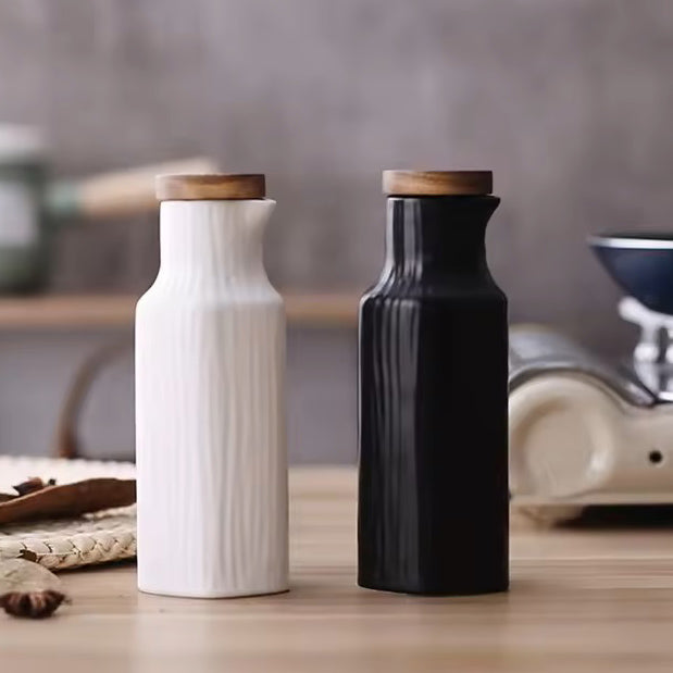 Lines Ceramic Oil Bottle - Black