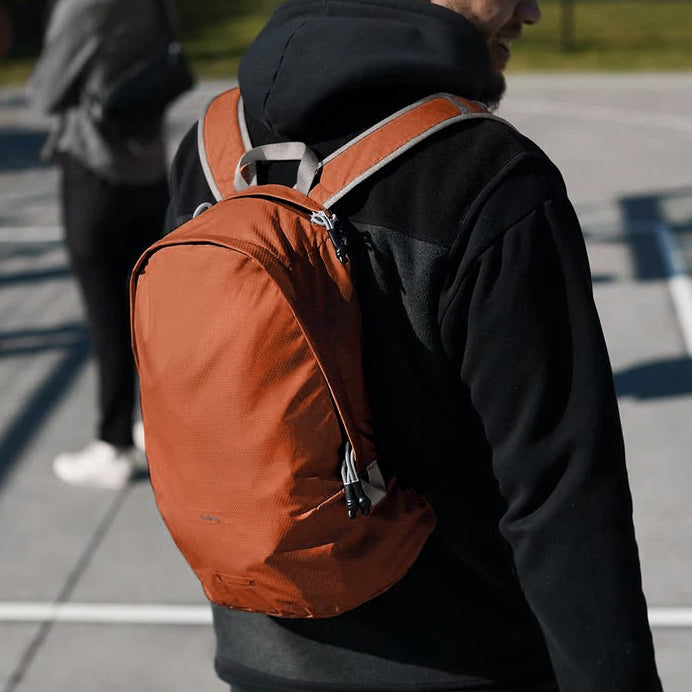 bellroy backpack 20l Venture Ready Pack feel matte fabric exterior Bellroy Lite Daypack 20L -