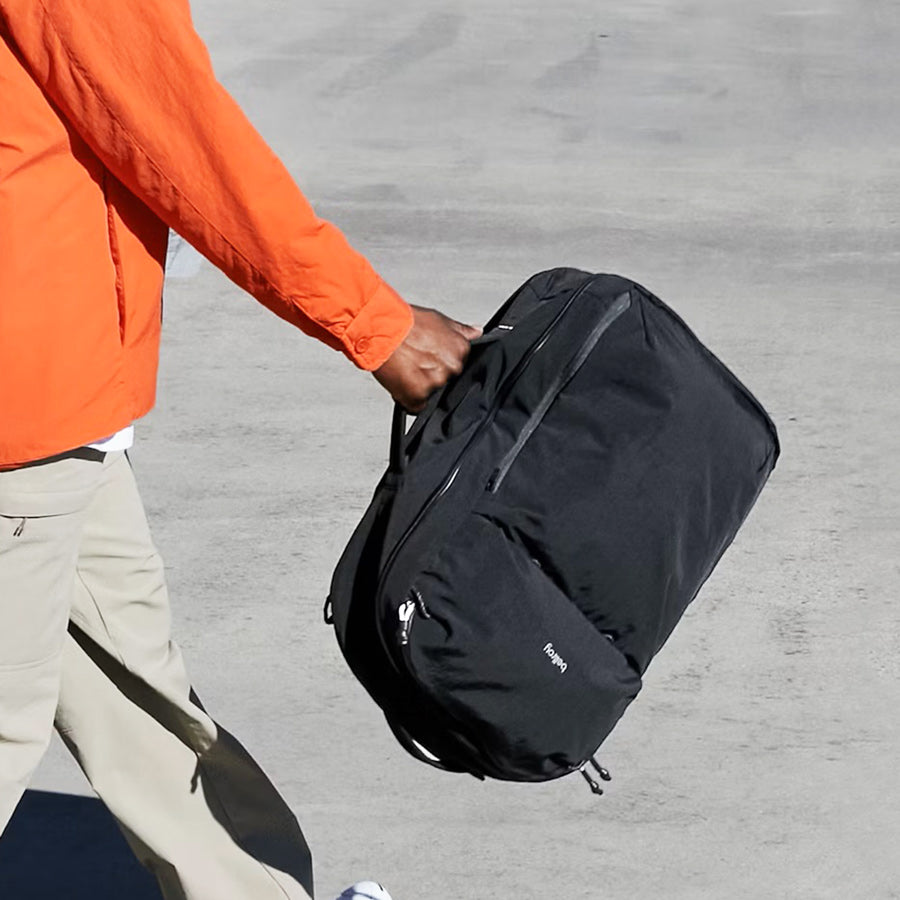 バッグ Bellroy Lite Travel Pack 30L Black Bellroy Lite Travel Backpack - 30L - Black | Backpacks