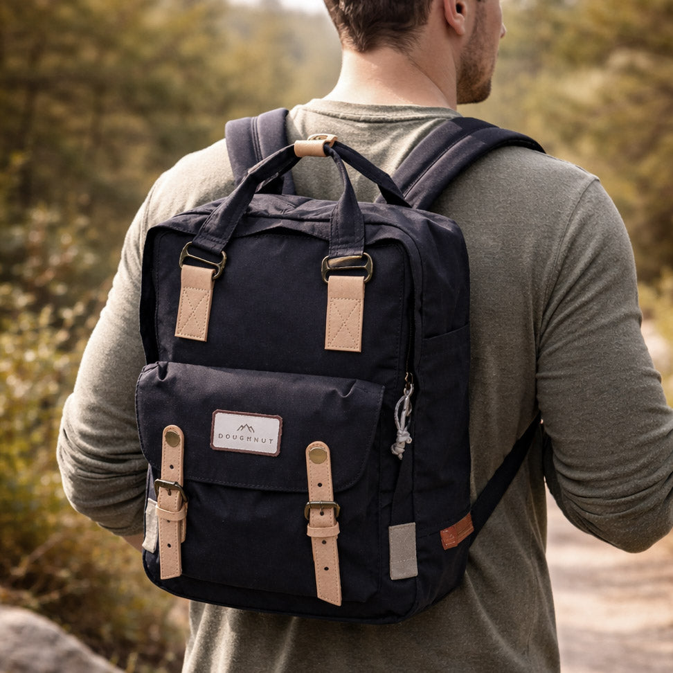 Doughnut Macaroon Jungle II Series Large Backpack 20L - Black