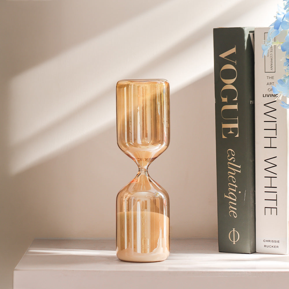 Maestro Cylindrical Hourglass Medium - Gold
