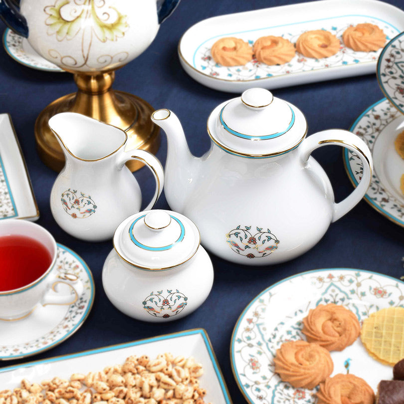 Mavi 17-piece Porcelain Tea Set