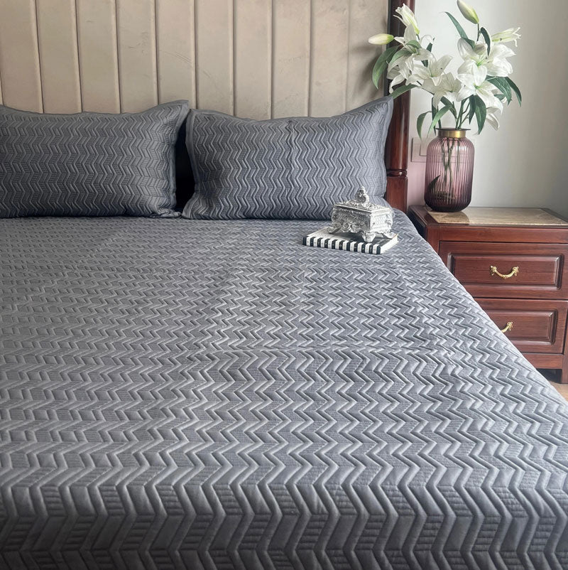 Maze Velvet Bedspread - Dark Grey