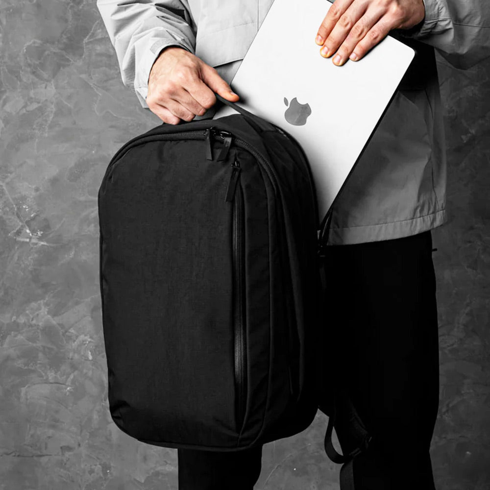 Metro Backpack Pro 24L - Axoflux Black 400D