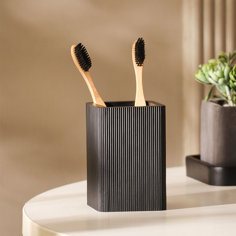 Midori Toothbrush Tumbler - Black