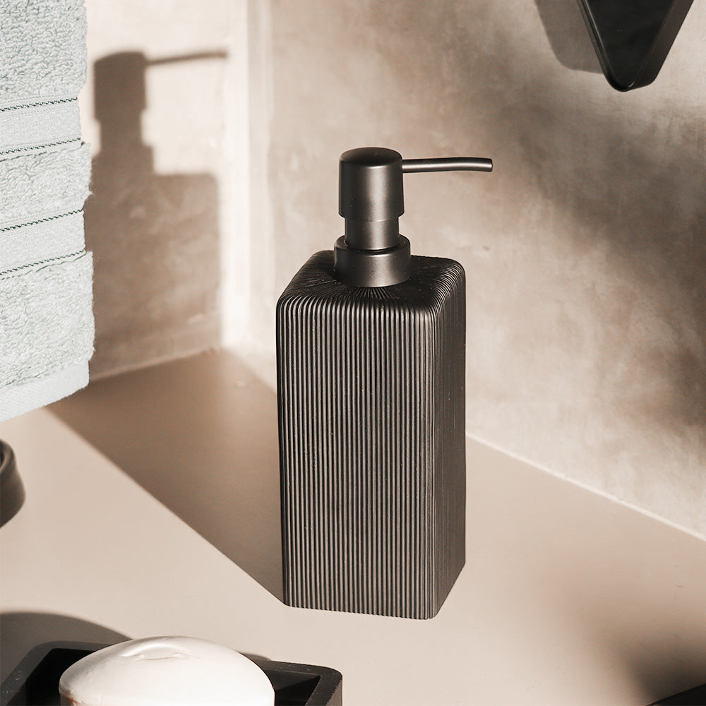 Midori Soap Dispenser - Black