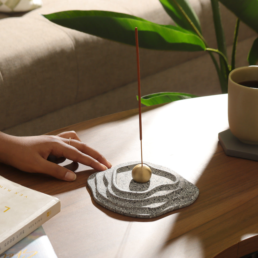Muse Metal & Concrete Incense Holder - Speckled Grey