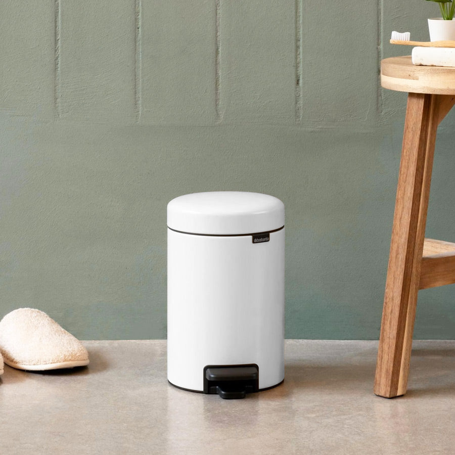 NewIcon Pedal Bin 5L - White