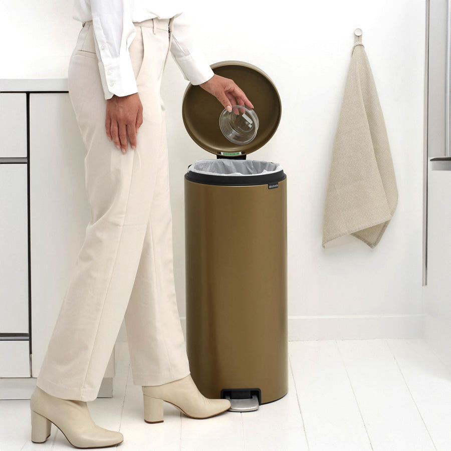 NewIcon Premium Pedal Bin 30L - Warm Brass