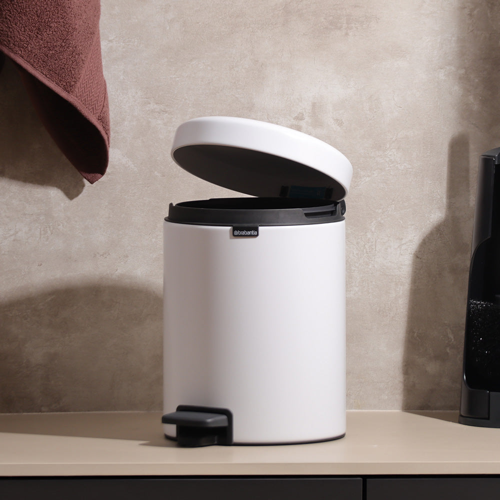 NewIcon Pedal Bin 5L - White