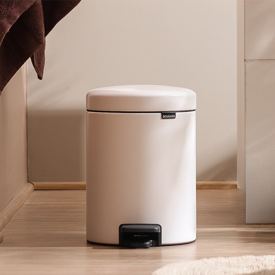 NewIcon Pedal Bin 5L - White