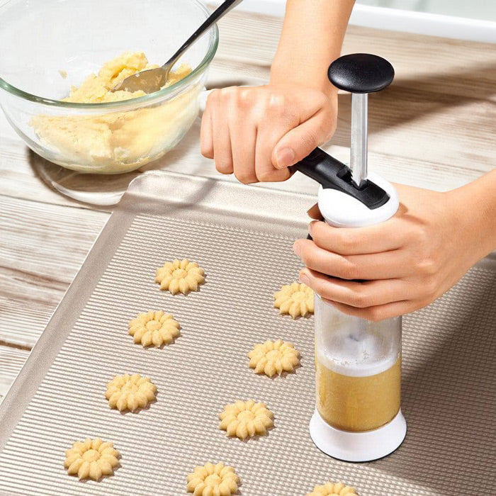 OXO Good Grips Cookie Press with Disk Storage Case_1