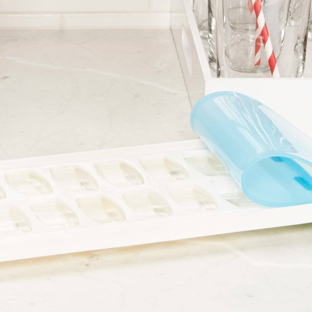 OXO No-Spill Ice Cube TrayOXO_No_Spill_Ice_Cube_Tray_10