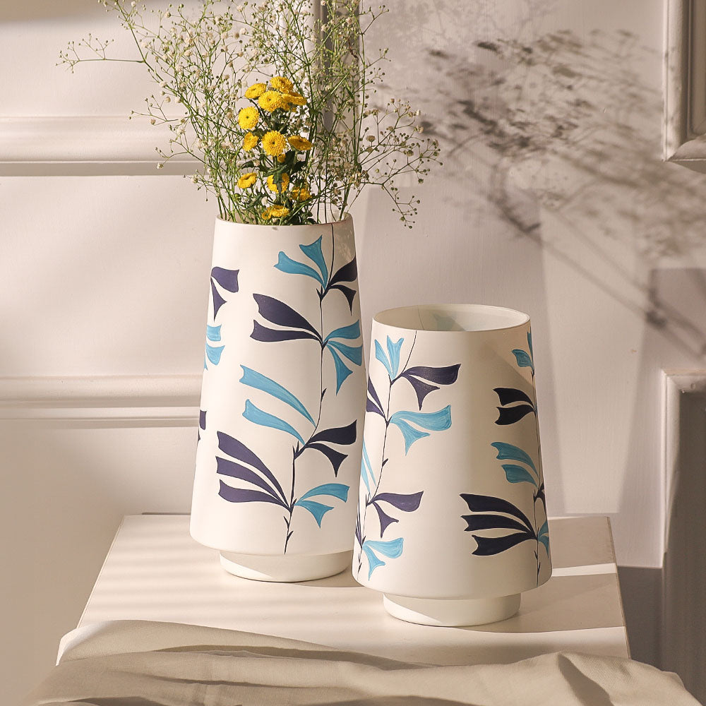 Pennon Handpainted Glass Vase Short - White Blue