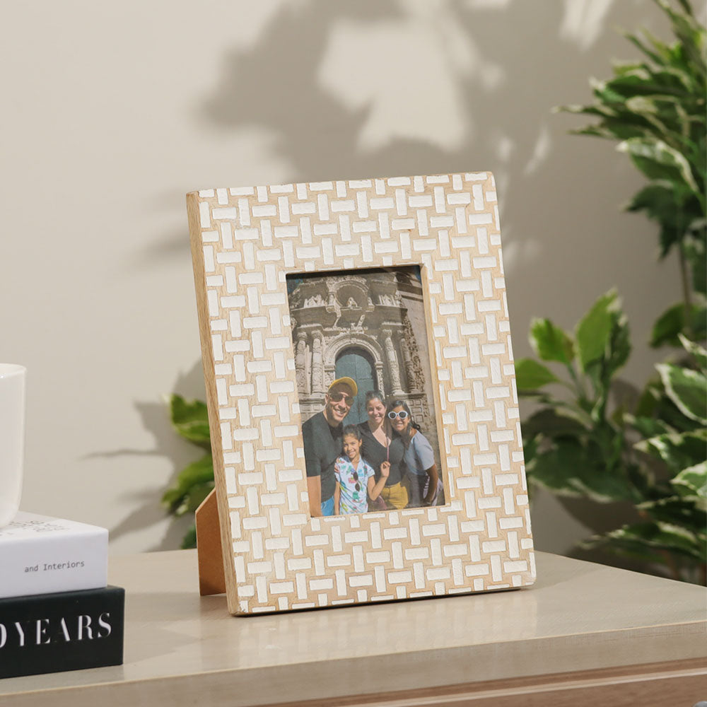 Relief Wooden Photo Frame Medium - Birch