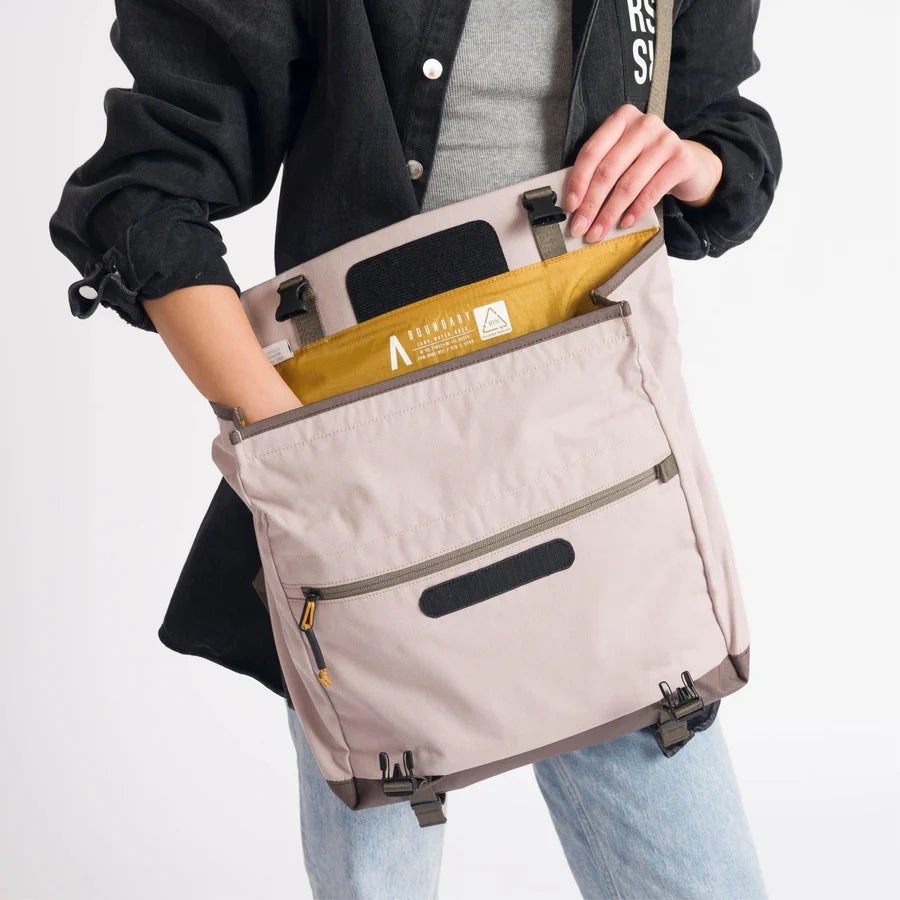 Rennen Shoulder Bag - Clay