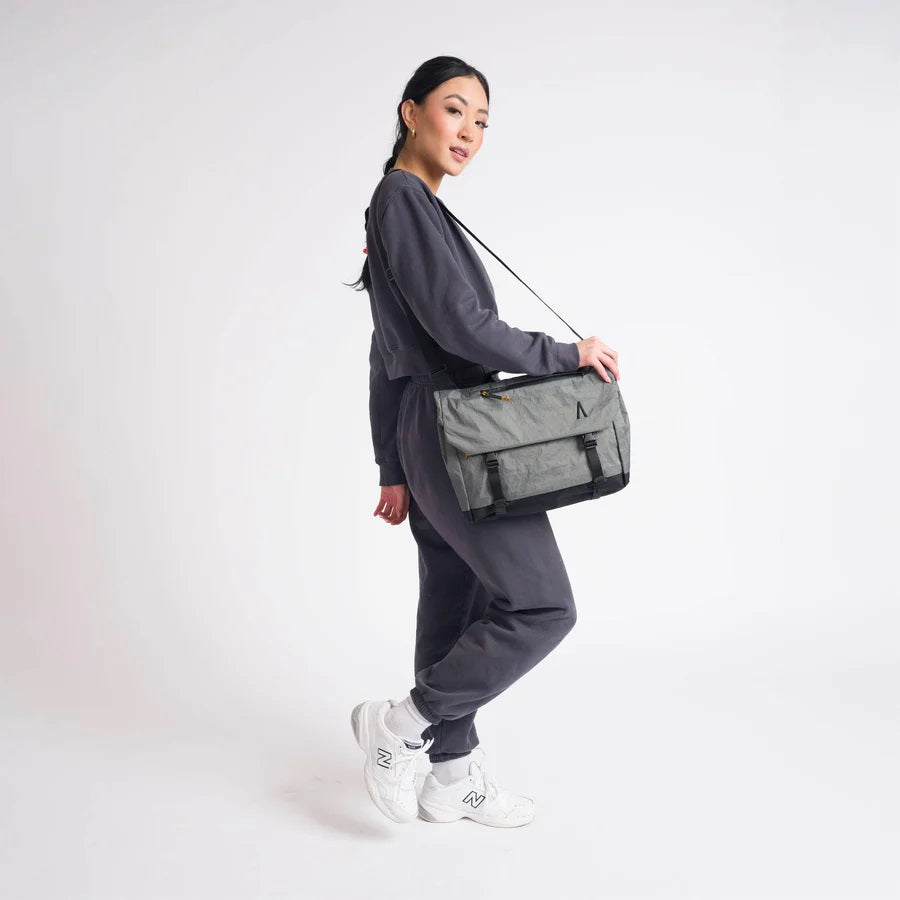 Rennen Shoulder Bag X-Pac - Grey