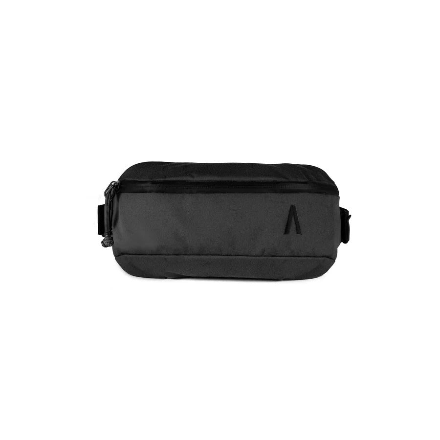 Rennen Sling Bag - Black