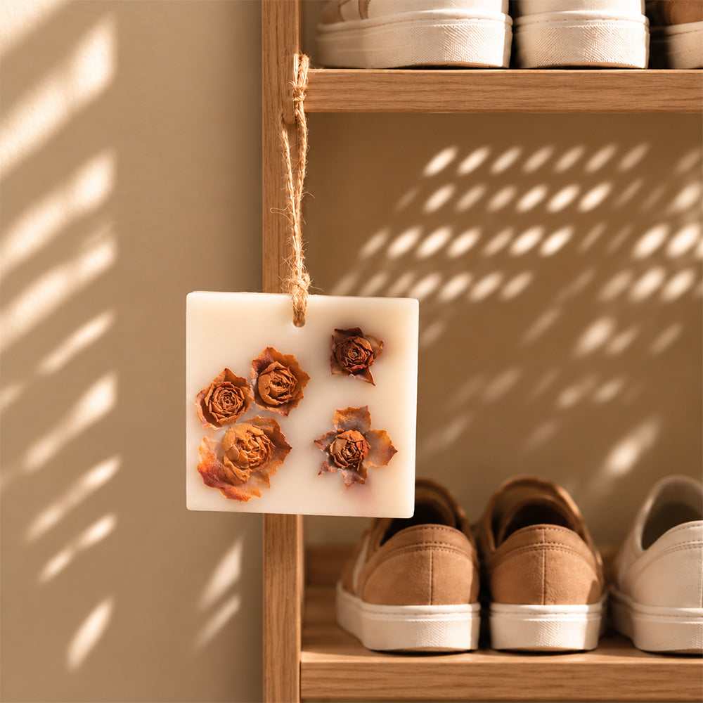 Rose Scented Wax Tablet - Dried Buds
