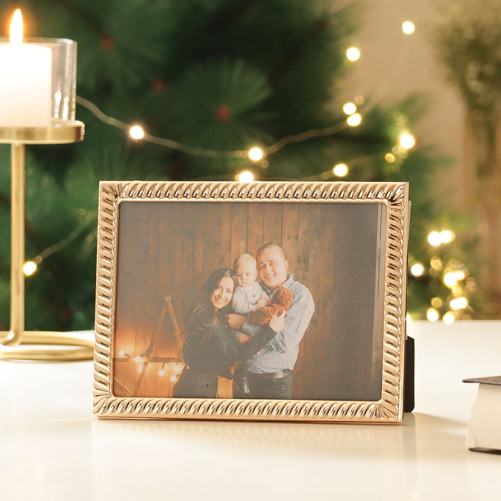 Enhabit Ruffle Metal Photo Frame Large - Gold