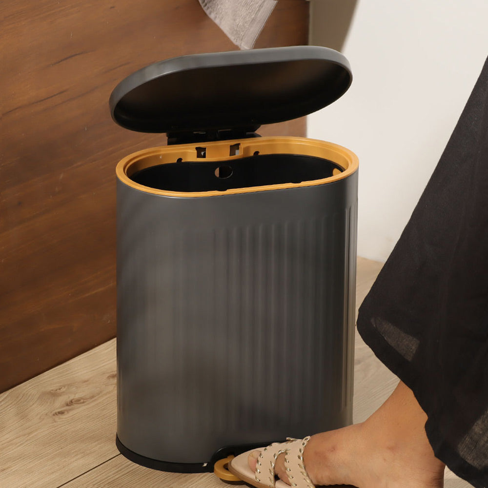 Ovate Pedal Bin 6L - Grey & Gold