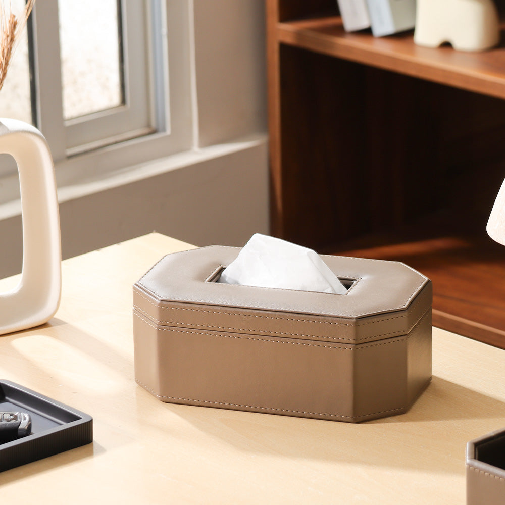 Saxon Tissue Box Holder - Cedar