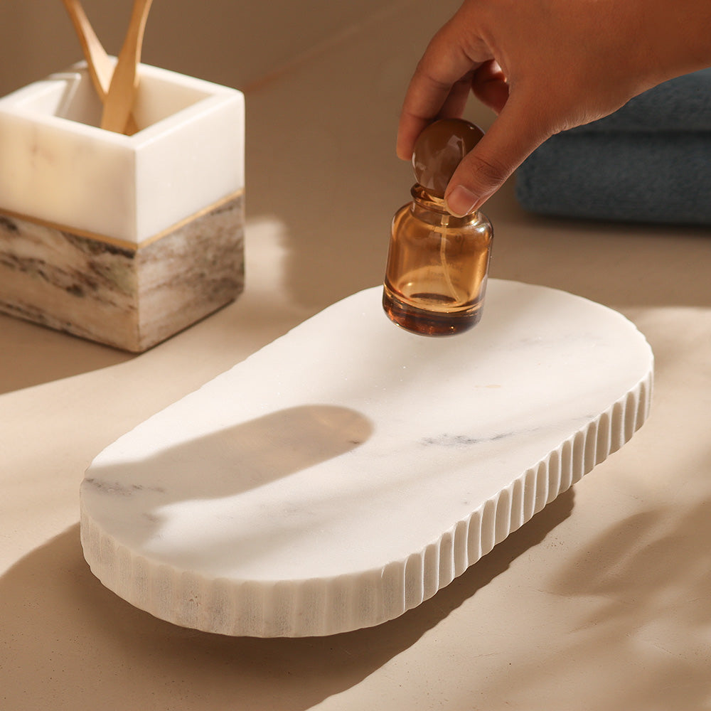 Soli Marble Elevated Tray Medium - White