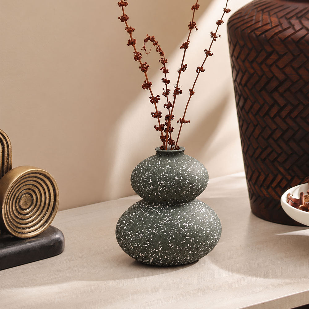 Shale Concrete Vase Small - Speckled Moss