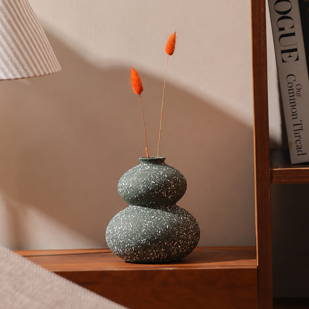Shale Concrete Vase Small - Speckled Moss