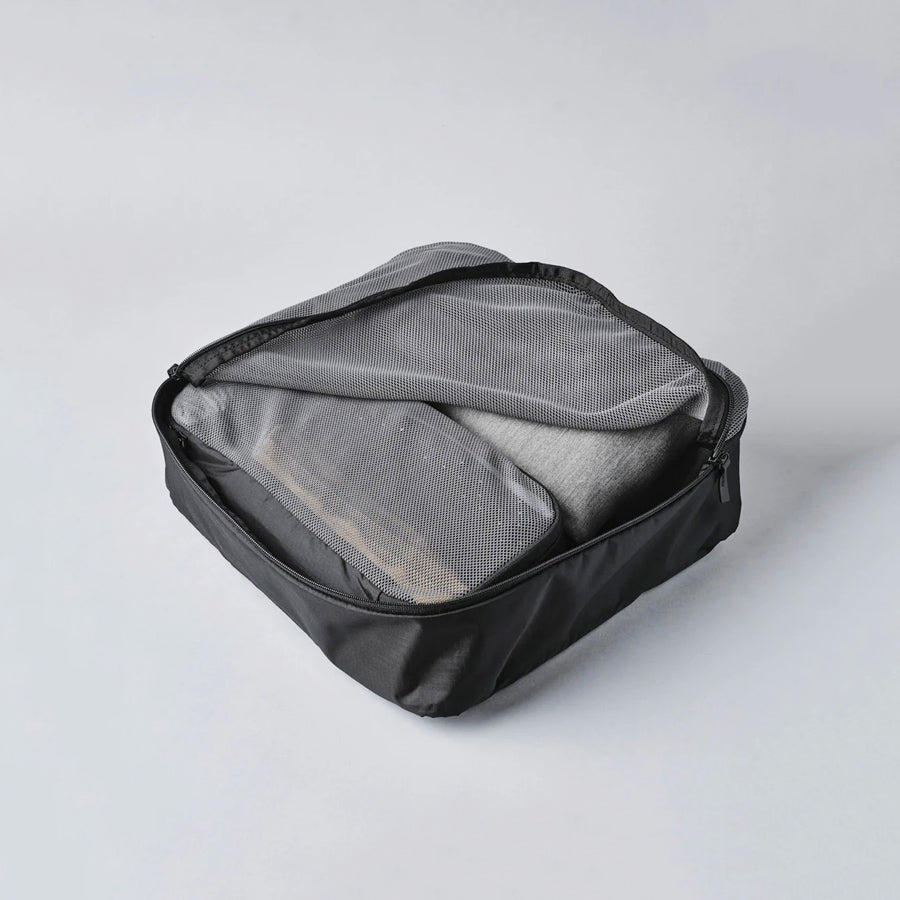 Alpaka Space Saving Packing Cubes Set of 3 Axoflux Black Modern Quests