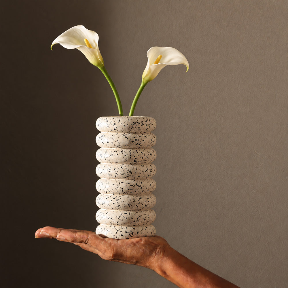 Strata Concrete Vase Small - Speckled Cream