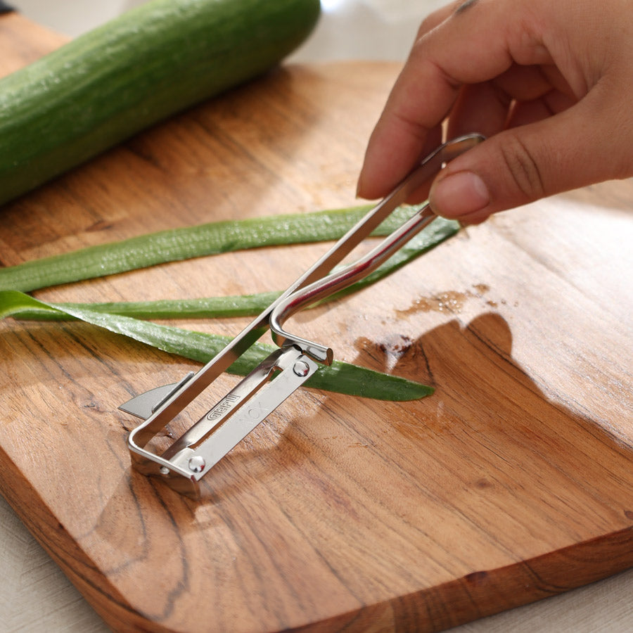 Swing Universal Peeler