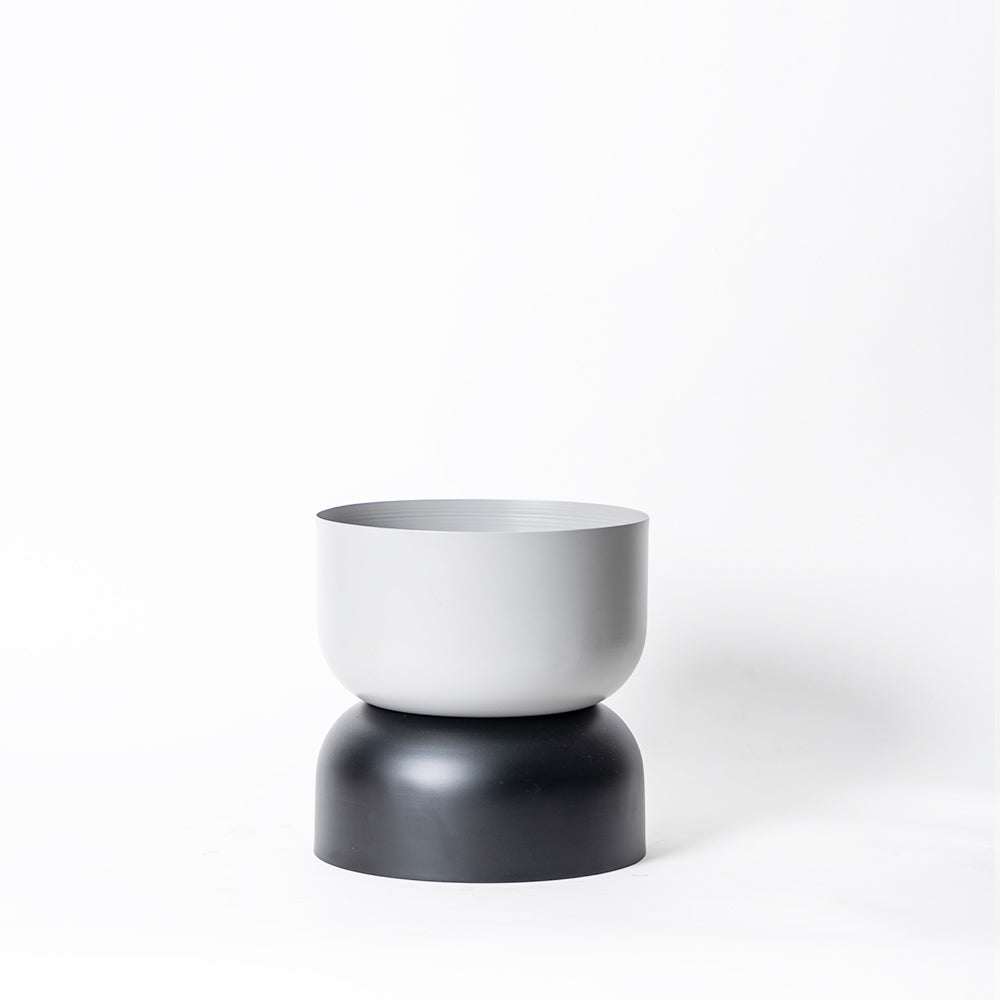 Taro Dual-Toned Planter - Grey and Black