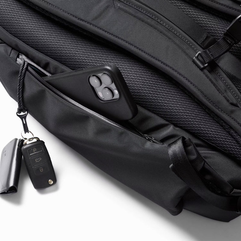Transit Workpack Pro 28L - Black