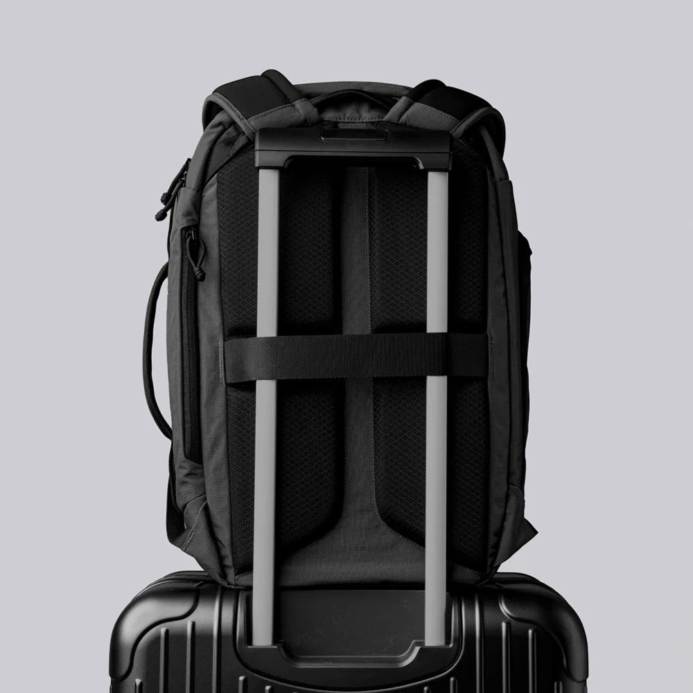 Alpaka Traverse Backpack 30L - Axoflux Black