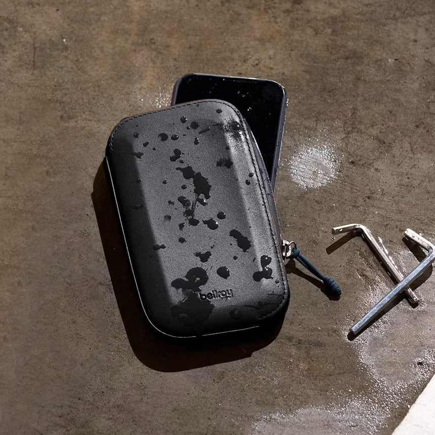 Venture Phone Pocket - Ink Black