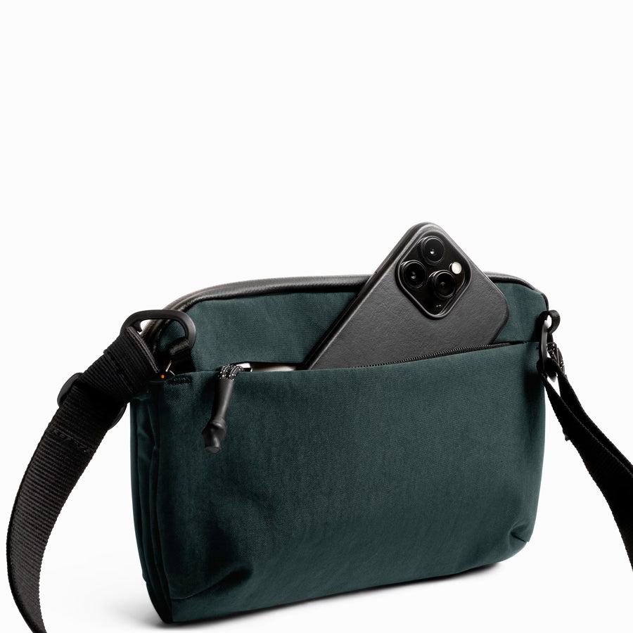 Venture Travel Crossbody - Deep Ocean