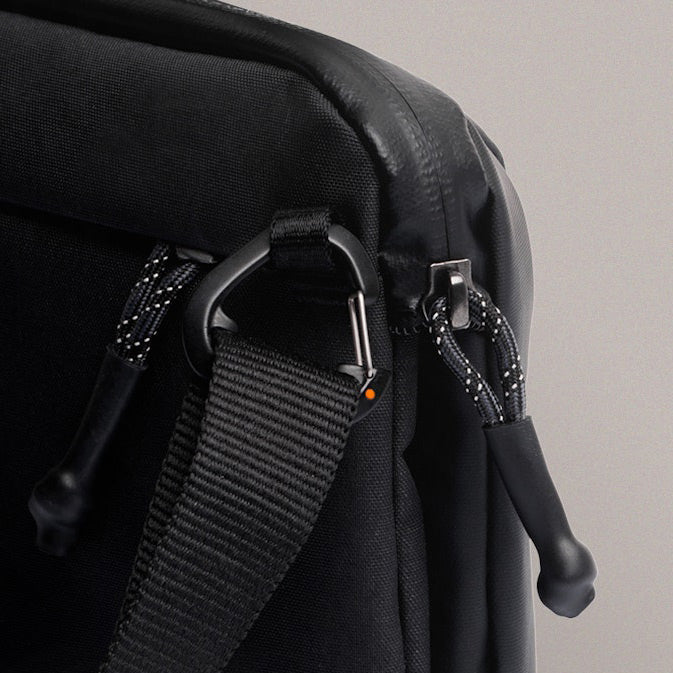 Venture Travel Crossbody - Jet Black