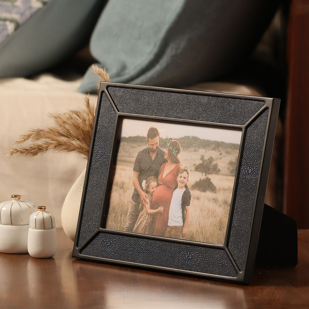 Vera Photo Frame Large - Blue Black