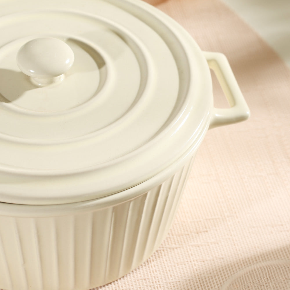 Vida Ceramic Fluted Serving Pot with Lid - Cream